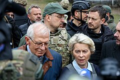 2022年4月8日、ウルズラ・フォン・デア・ライエン欧州委員会委員長、ジョセップ・ボレル欧州連合外務・安全保障政策上級代表とともにウクライナを訪問。虐殺のあったキエフ近郊のブチャを視察した[10][11]。