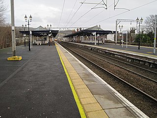 <span class="mw-page-title-main">Dumbarton Central railway station</span> Railway station in West Dunbartonshire, Scotland