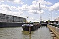 De ORCHILA in het haventje van voormalig scheepswerf De Groot en Van Vliet in Slikkerveer.}}