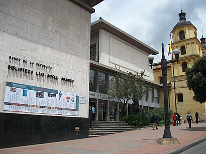 How to get to Biblioteca Luis Ángel Arango with public transit - About the place