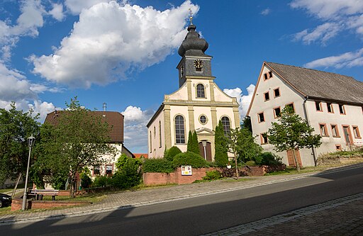 Evangelische-Kirche-Brehmen-04