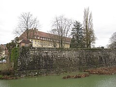 Fortification de Dole sur le Doubs.JPG