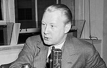 El Dr. Frank Stanton, en segundo lugar solamente a Paley en su impacto en la CBS, sirvió como presidente desde 1946 hasta 1971.