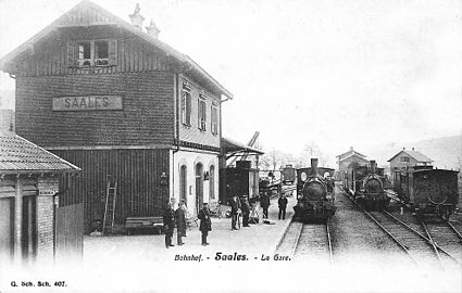 La estación fotografiada en 1900.