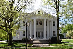 George dan Lola Rumah Perkins, Sac City, IA.jpg