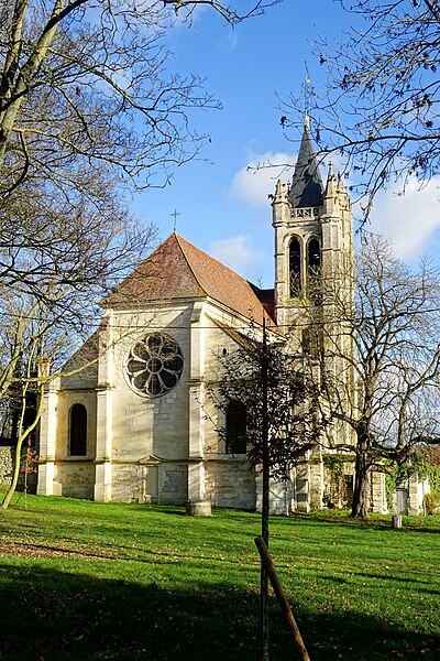 File:Goussainville (95), église St-Pierre-et-St-Paul, vue depuis l'ouest 1.jpg