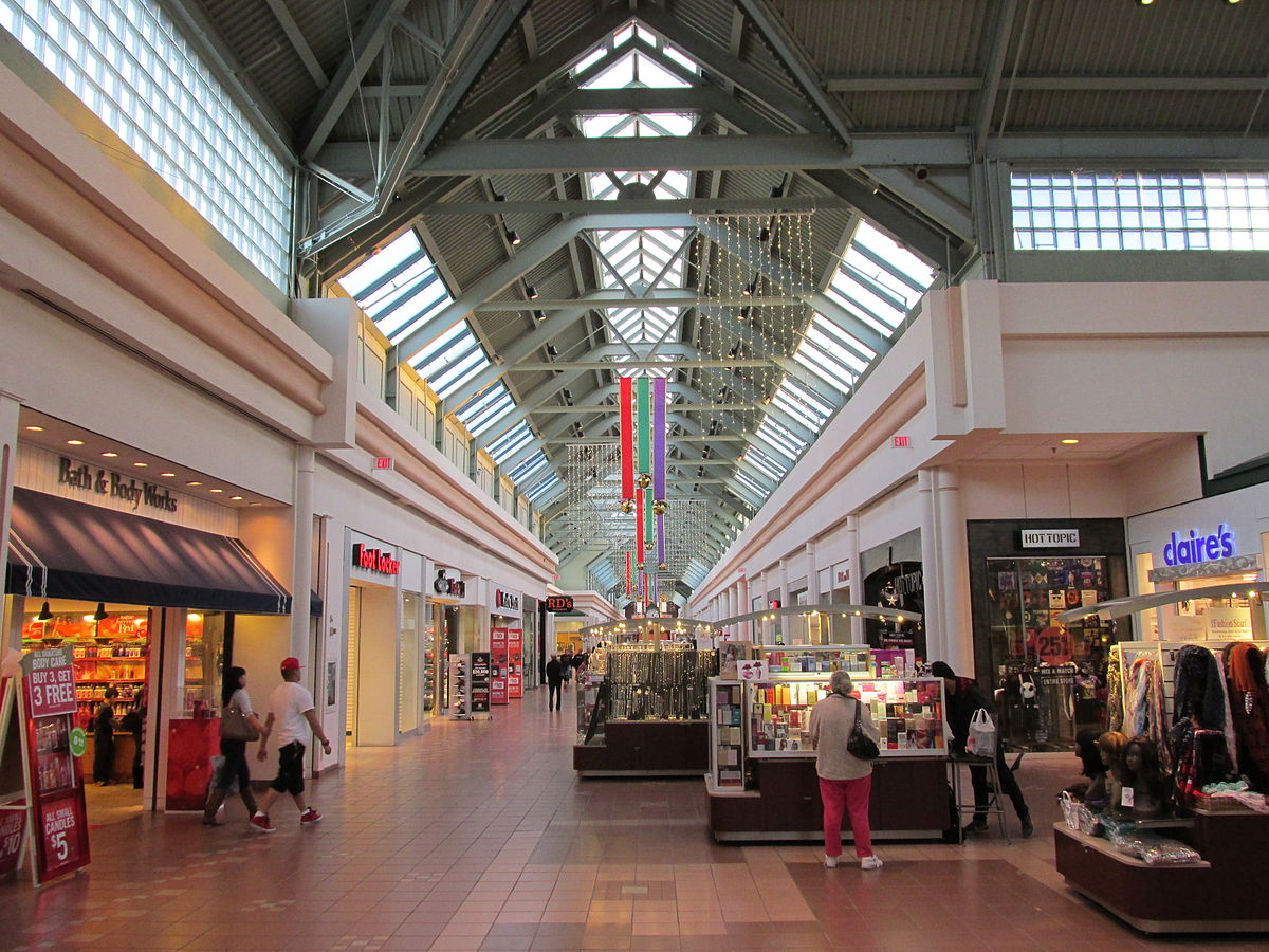 Greendale Mall - Wikipedia