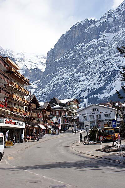 File:Grindelwald - Dorfstrasse.jpg