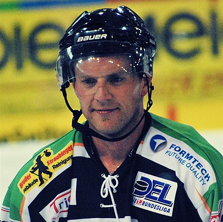 Hahn (Large).jpg