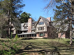 Henry Higginson Haus, Lincoln MA.jpg