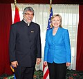Hillary Clinton mengunjungi Uruguay (4399459418).jpg