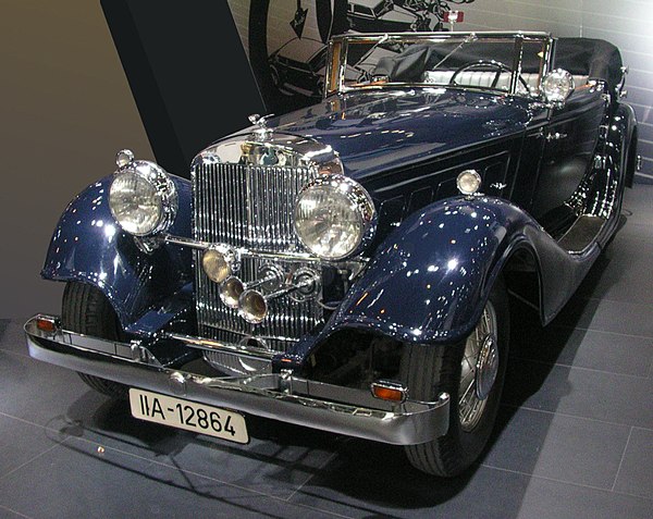 Horch 670, 12-cylinder luxury cabriolet (1932)