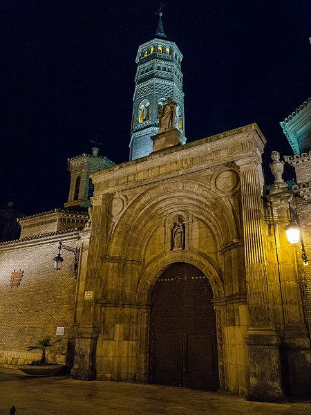 File:Iglesia de San Pablo-Zaragoza - CS 24122009 191200 50573.jpg