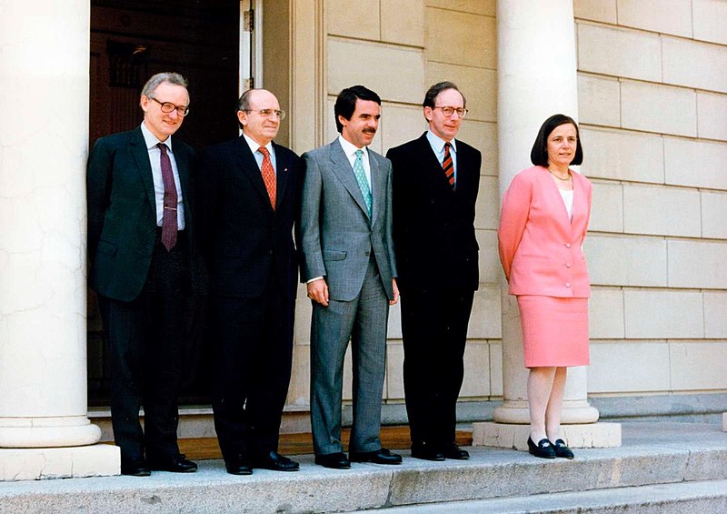 File:José María Aznar junto a varios ministros españoles y británicos.jpg