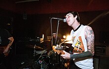 Joyce Manor performing in 2012. Joyce Manor (8109036674).jpg