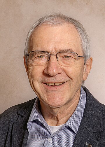 Karl-Heinz Vanheiden