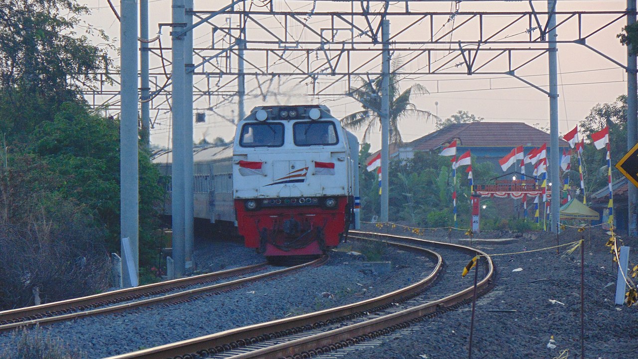 Kereta jayabaya