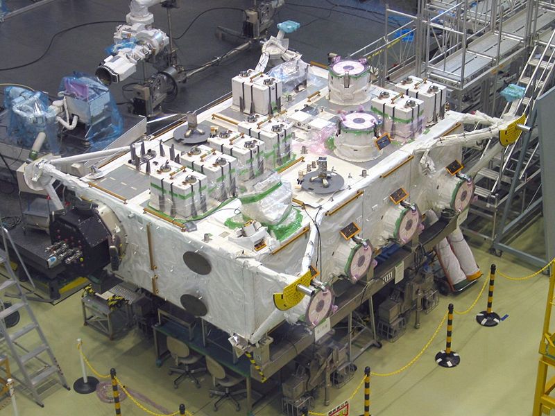 File:Kibo EF in TKSC-01.jpg