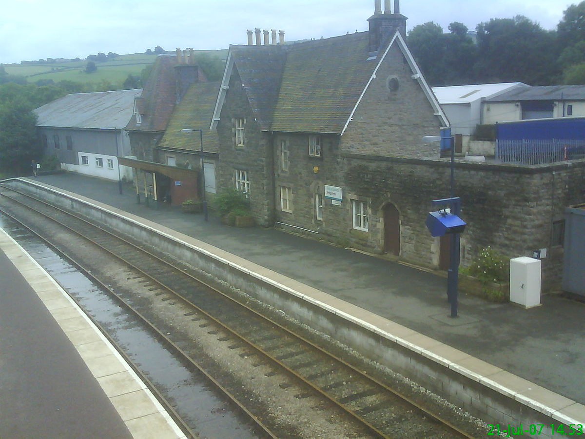 Knighton railway station