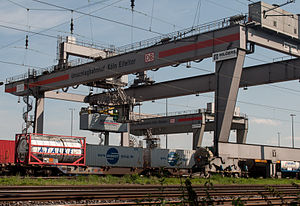 Portalkräne am Bahnhof Köln Eifeltor