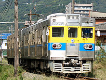 Kumamoto Electric Railway 6000 series in September 2006 Kumamoto Dentetsu 6228A.jpg