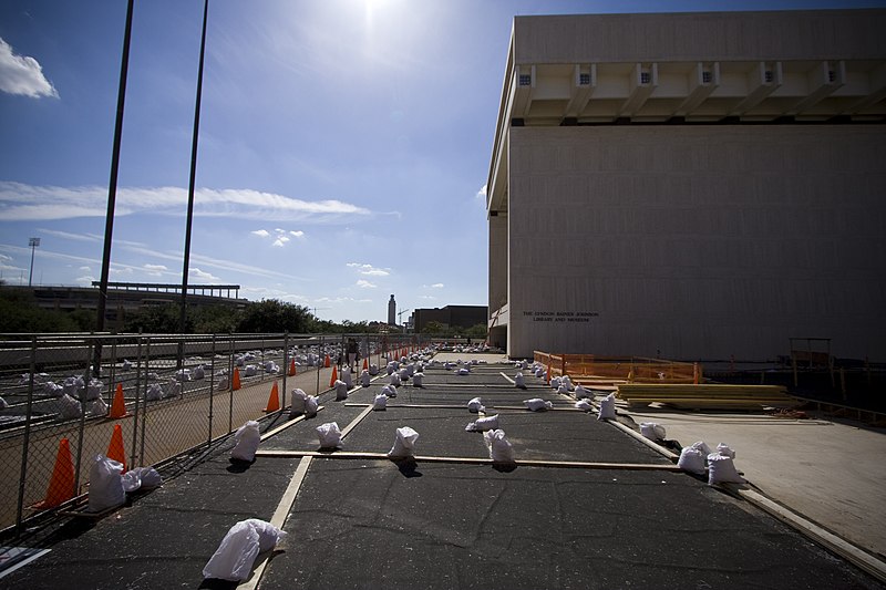 File:LBJ Library (2695171566).jpg