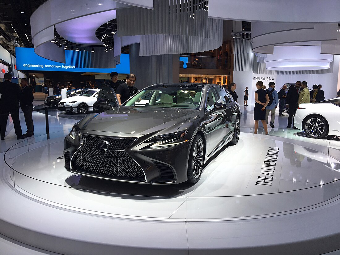 Lexus LS