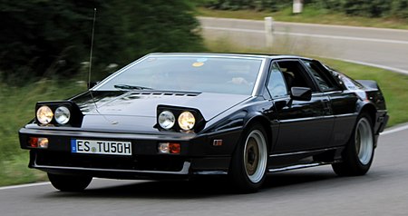 Lotus Esprit Turbo HCI (1986) Solitude Revival 2019 IMG 1841.jpg