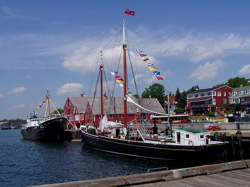 File:Lunenburg Nova Scotia 1.jpg