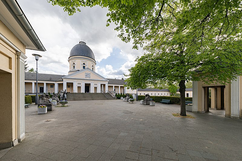 File:MJK 46359 Krematorium Wilmersdorf.jpg