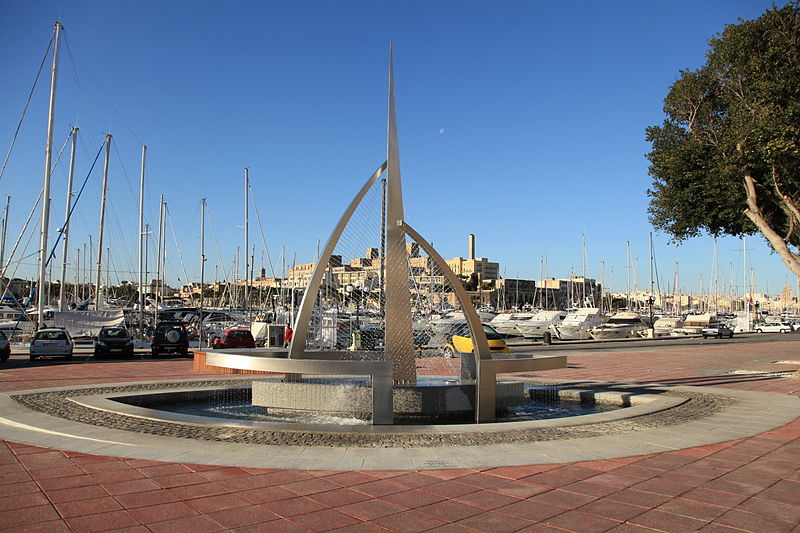 File:Malta - Ta' Xbiex - Ix-Xatt Ta' Xbiex - Paul Ripard Fountain 04 ies.jpg