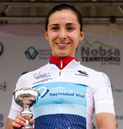 Marcela Prieto bei einer Siegerehrung der Kolumbien-Rundfahrt 2018