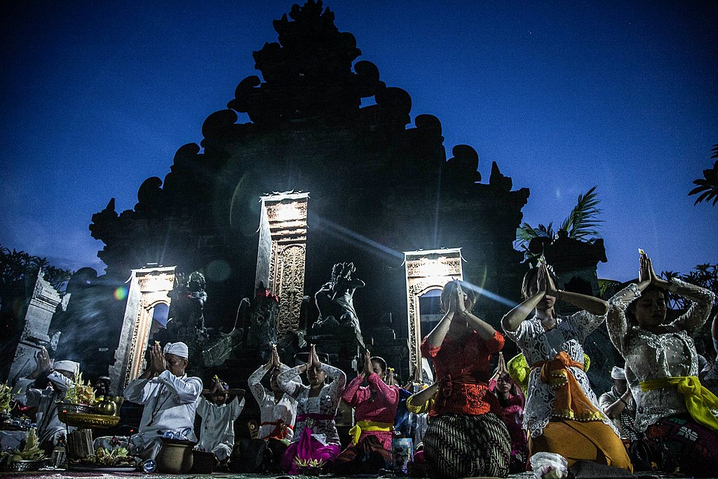 Meditasi Nyepi Hindu