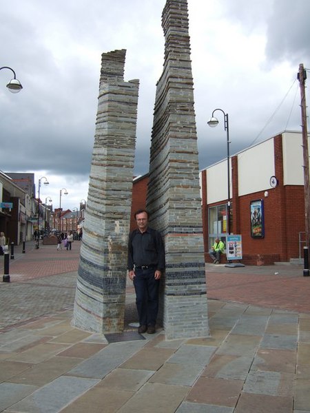 File:Miners' Memorial, Ammanford - geograph.org.uk - 270444.jpg