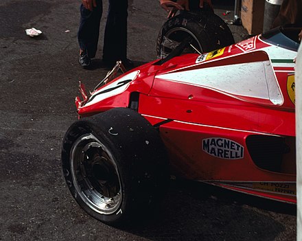 La Ferrari accidentée de Clay Regazzoni, auteur du meilleur tour en course.