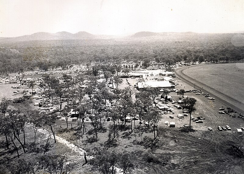 File:Mt Garnet Racecourse 1970.jpg