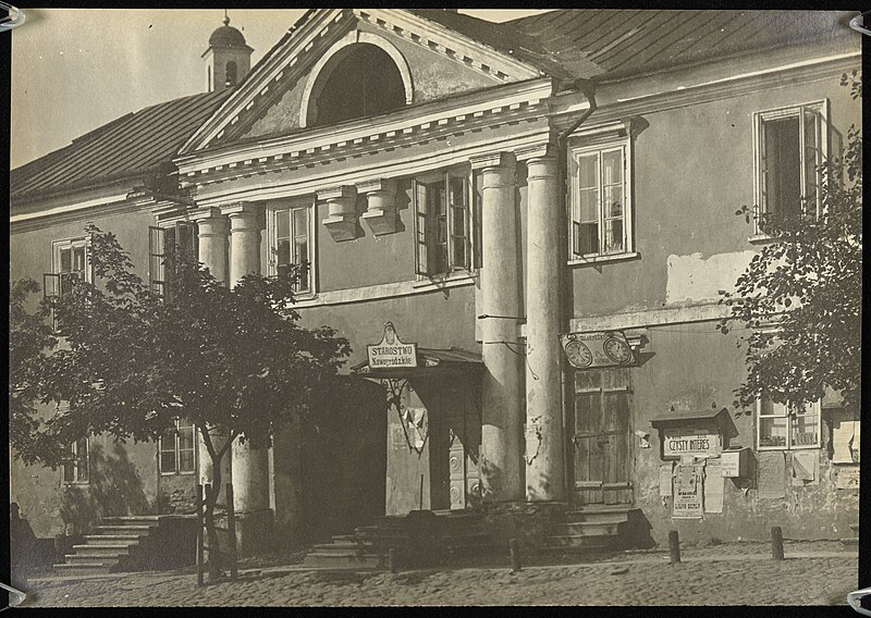 File:Navahradak, Rynak, Radzivił. Наваградак, Рынак, Радзівіл (A. Visłocki, 1923).jpg
