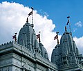 Neasden Temple - Shree Swaminarayan Hindu Mandir 4888031784.jpg