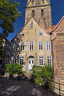 Nikolaikirchhof 7, Flensburg.jpg