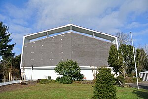 Nikolauskirche Frankfurt-Bergen.JPG