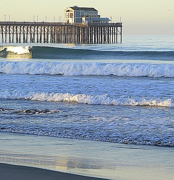 File:Oceanside, California 04.jpg