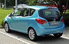 Opel Meriva (B) – Heckansicht, 12. Juni 2011, Ratingen.jpg
