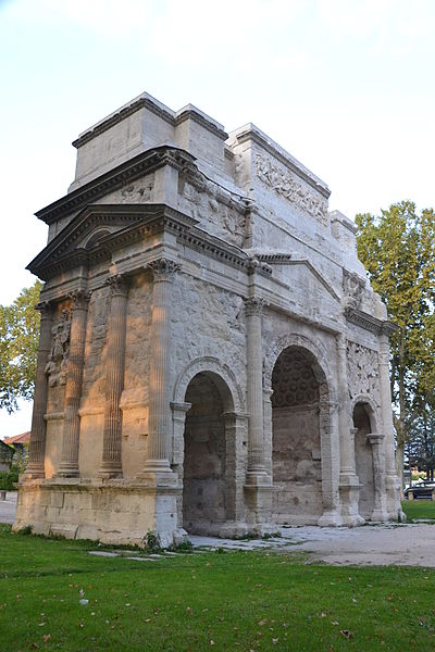 File:Orange - Arc de triomphe romain 13.JPG