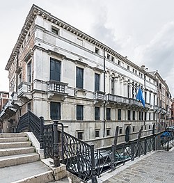 Palazzo Zorzi Galeoni (Venice).jpg