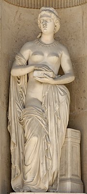 Pandora Loison cour Carree Louvre.jpg