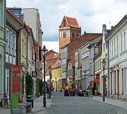 Bäckerstrasse, vy mot kyrkan Sankt Jakobi