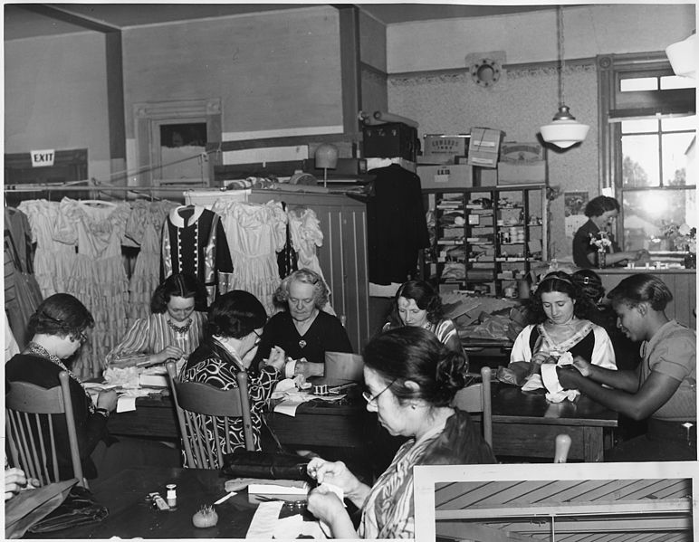 File:Photograph, California. ^8. Berkeley, May 24, 1940. Costume Project. Garments for Berkeley School Children. - NARA - 296096.jpg