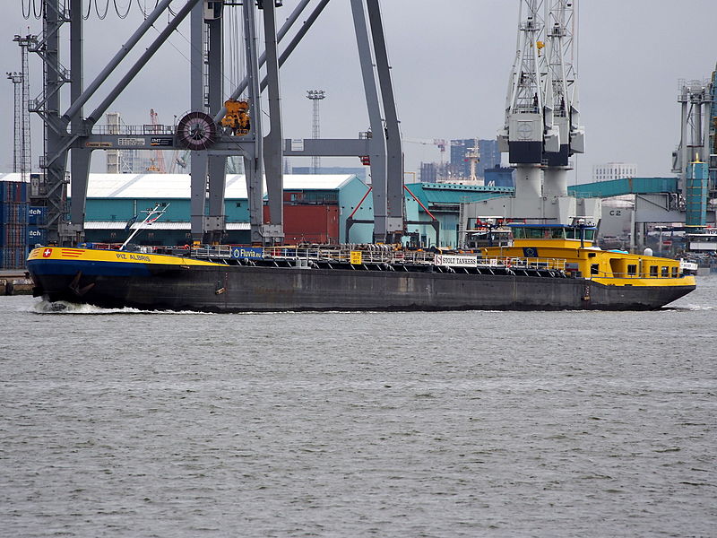 File:Piz Albris - ENI 07001823, Port of Antwerp pic2.JPG