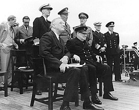 Encontro de Churchill e Roosevelt a bordo do encouraçado "Prince of Wales"