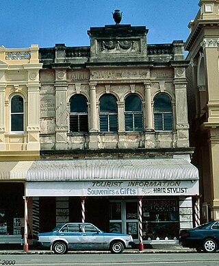 <span class="mw-page-title-main">Queens Building, Townsville</span> Historic site in Queensland, Australia